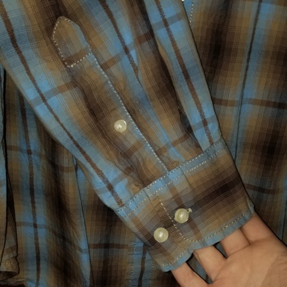 EUC Plaid Button Down Shirt with Two Front Pockets - Picture 4 of 5